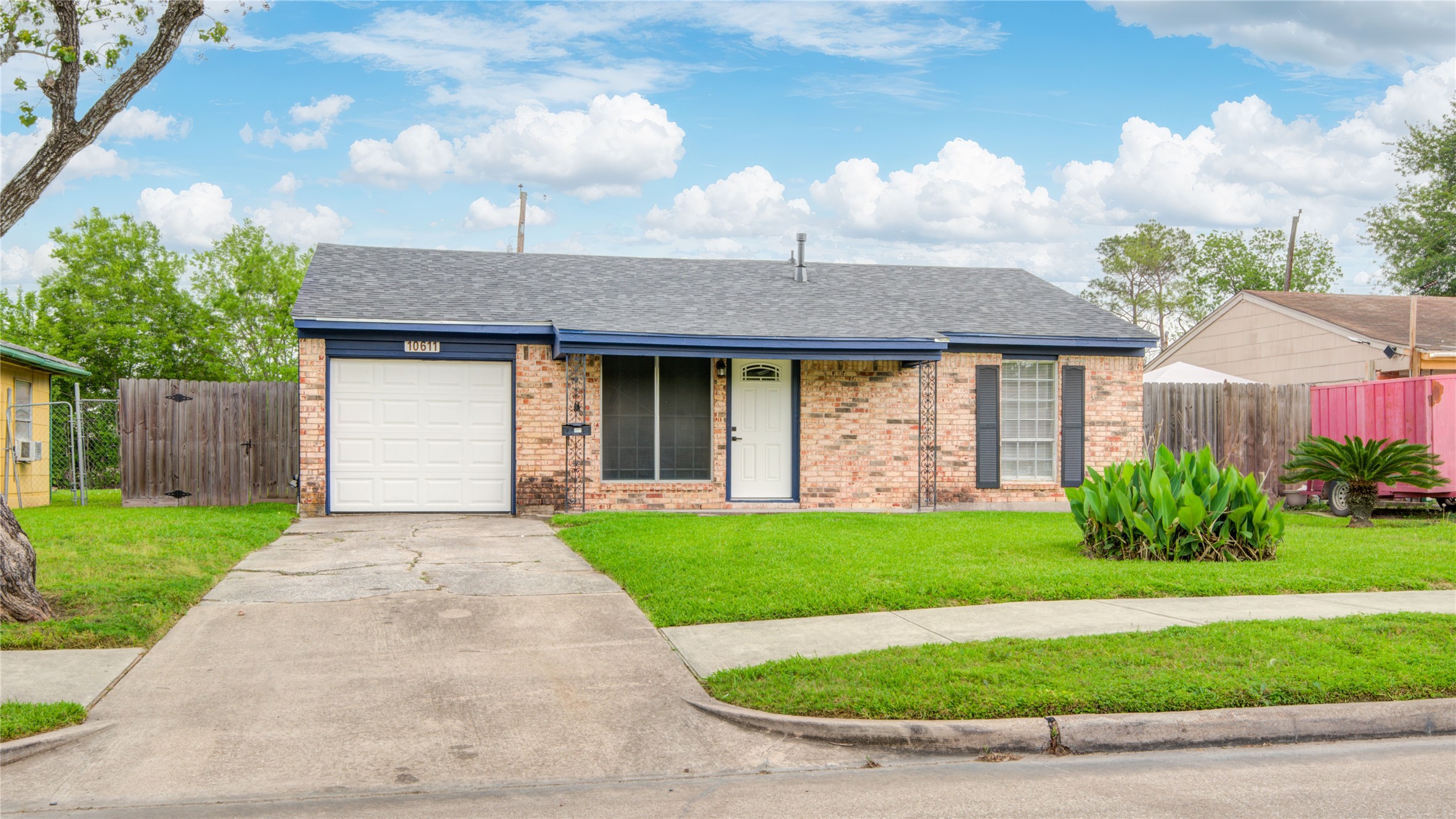 10611 Leitrim Way Houston, TX 77047 - Photo 4 of 28