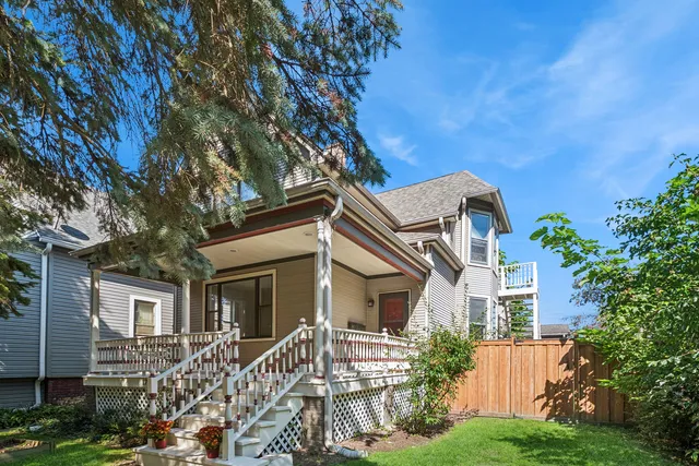 $750,000 | 1723 Greenwood Street, Evanston, IL 60201