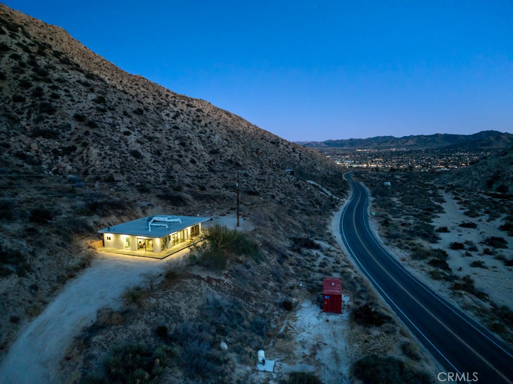 6595 Pioneertown Road Yucca Valley, CA 92284 - Photo 2 of 29