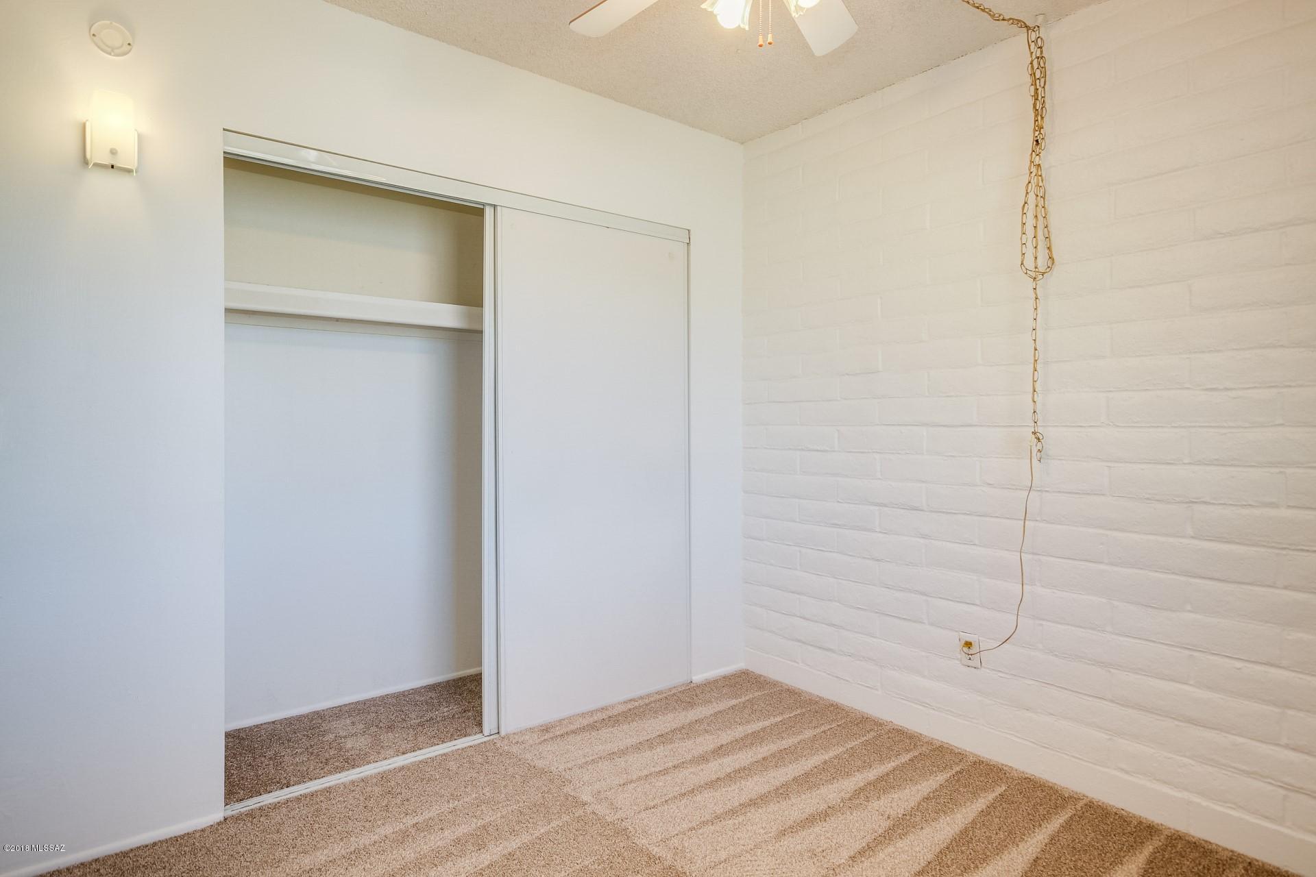 9842 East Stella Road Tucson, AZ 85730 - Photo 14 of 21
