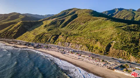 $2,495,000 | 19050 Pacific Coast Highway, Malibu, CA 90265