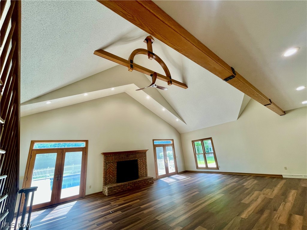 7609 Carter Road Northfield, OH 44067 - Photo 11 of 50 One of a kind custom geometric style beam