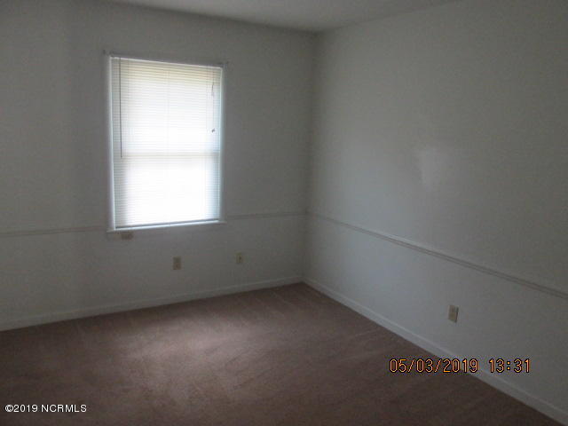 1606 RaceTrack Road New Bern, NC 28562 - Photo 11 of 15 Bedroom 2