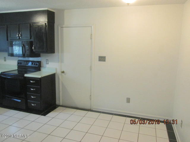 1606 RaceTrack Road New Bern, NC 28562 - Photo 3 of 15 Breakfast Area