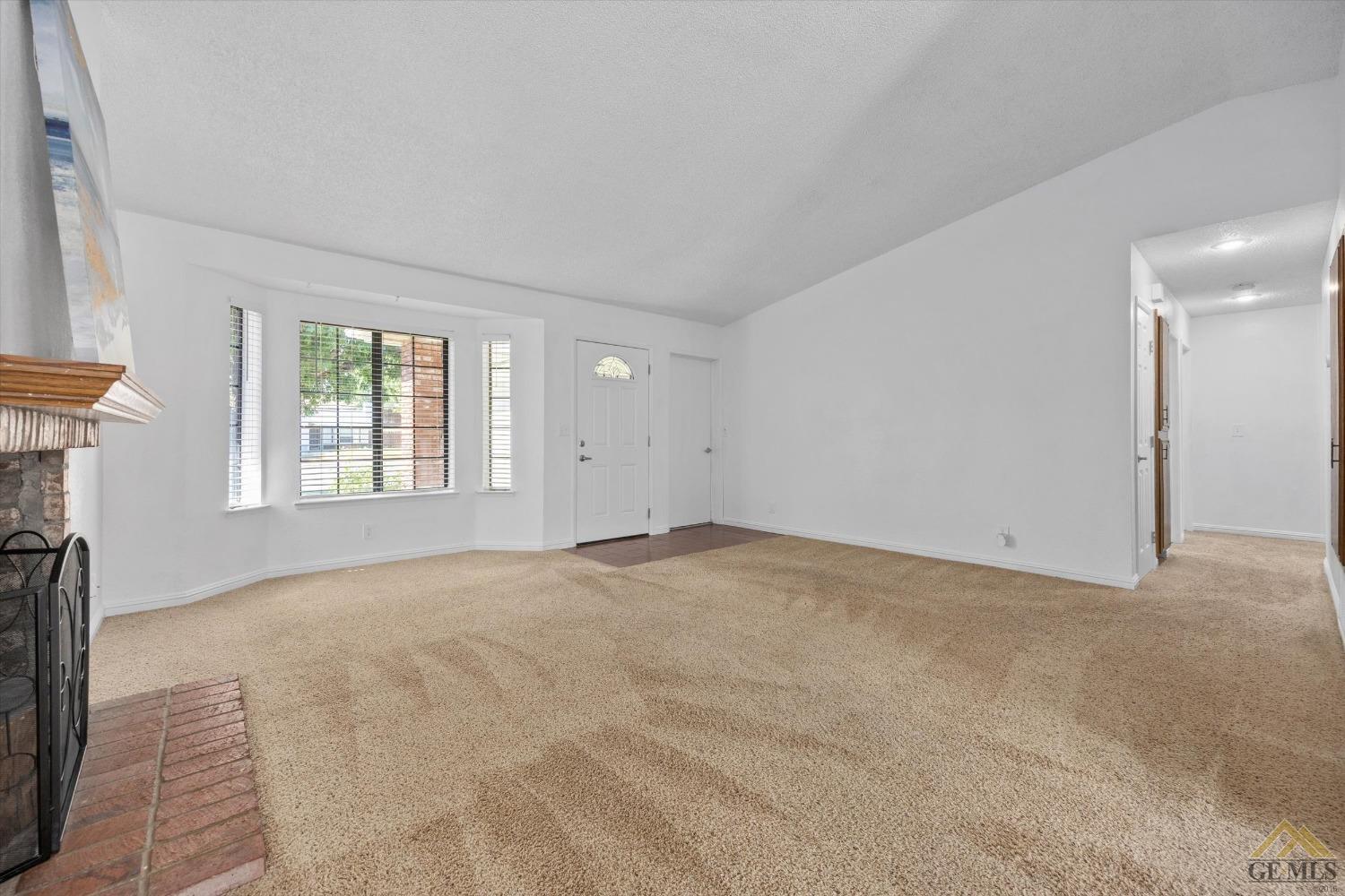 Undisclosed Address Tehachapi, CA 93561 - Photo 5 of 15