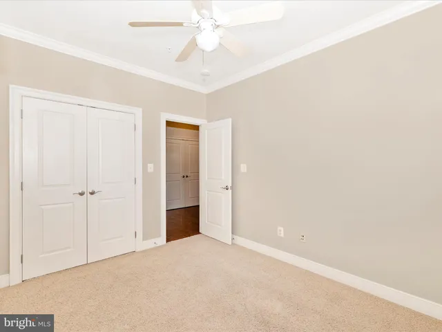 a car parked in front of a building