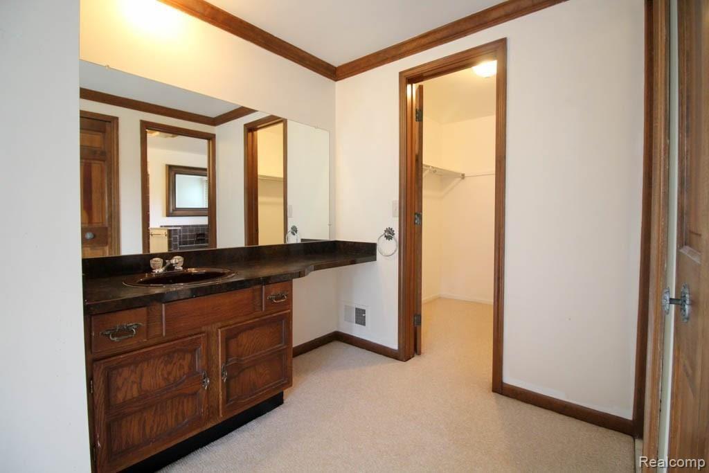622 Snowmass Drive Rochester Hills, MI 48309 - Photo 18 of 28