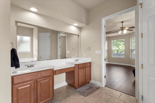 $719,900 | 15601 Interlachen Drive, Austin, TX 78717