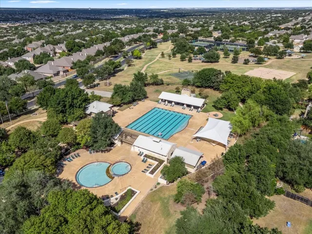 $719,900 | 15601 Interlachen Drive, Austin, TX 78717
