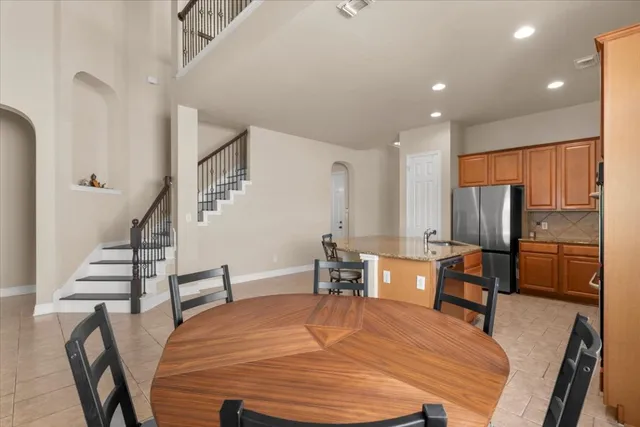 $719,900 | 15601 Interlachen Drive, Austin, TX 78717