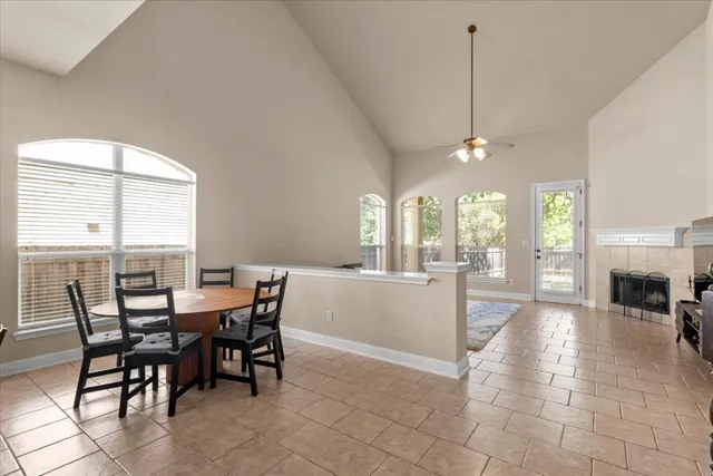 $719,900 | 15601 Interlachen Drive, Austin, TX 78717