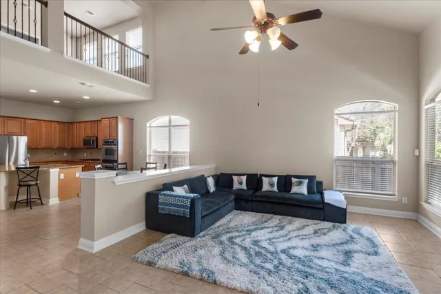 $719,900 | 15601 Interlachen Drive, Austin, TX 78717