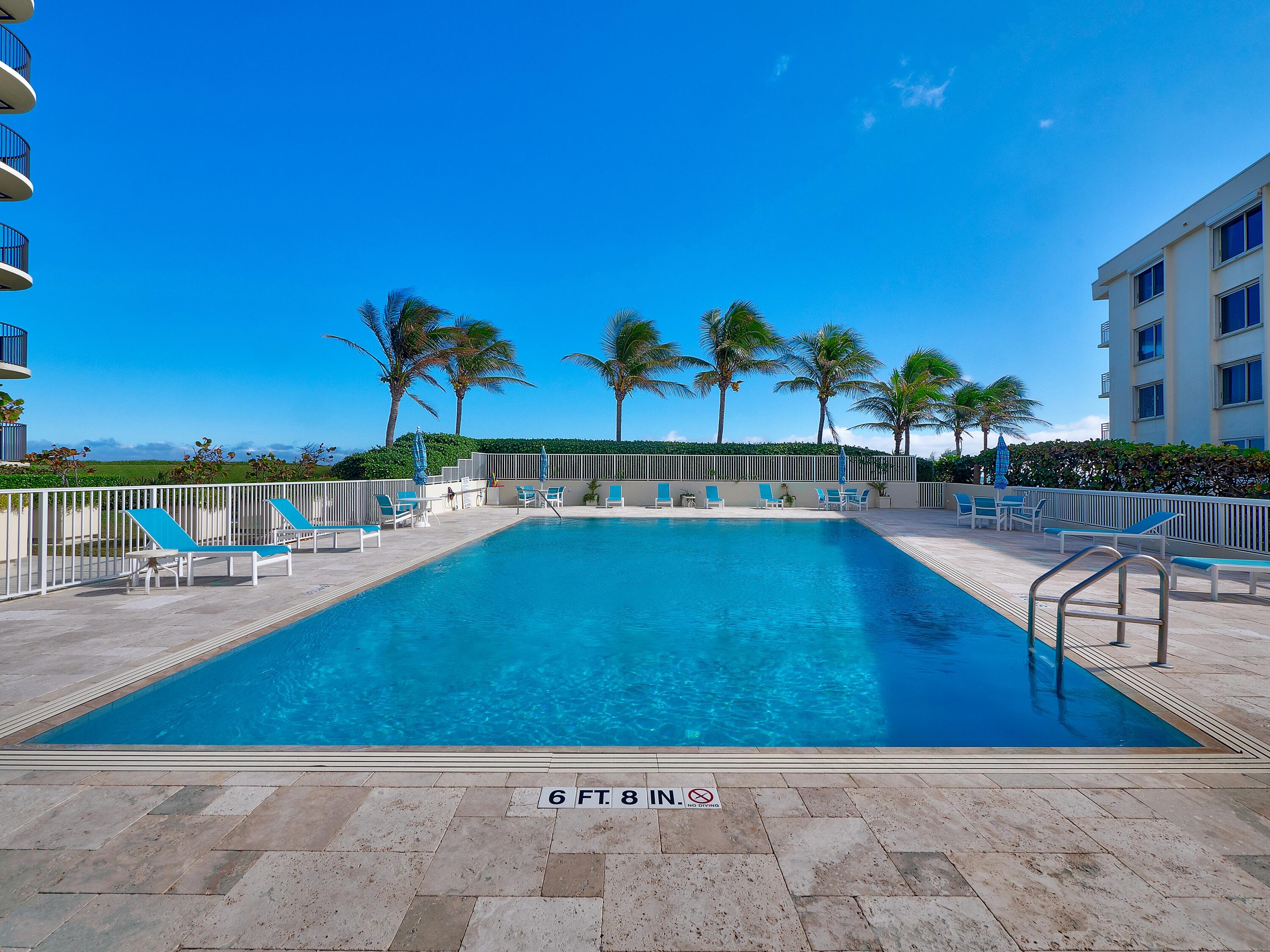 400 South Beach Road, Unit 703 Tequesta, FL 33469 - Photo 32 of 42 Pool