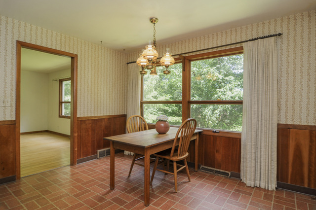 41-w393 Farview Road Elburn, IL 60119 - Photo 9 of 24 a dining room with furniture and window