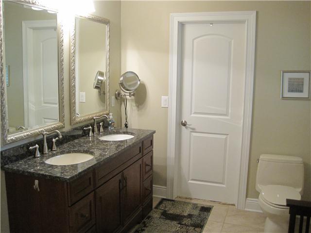 2565 Edington Road Columbus, OH 43221 - Photo 12 of 25