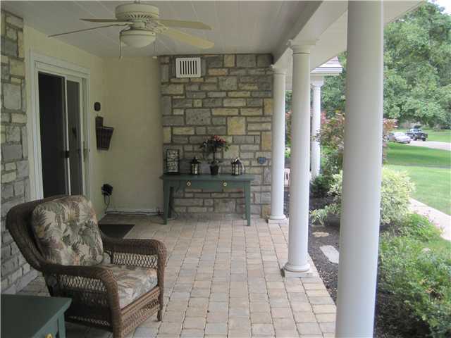 2565 Edington Road Columbus, OH 43221 - Photo 24 of 25