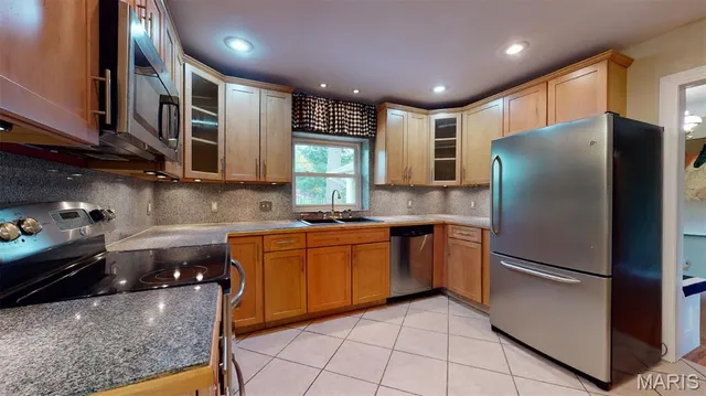 $3,450 | 31 South Tealwood Drive, St. Louis, MO 63141