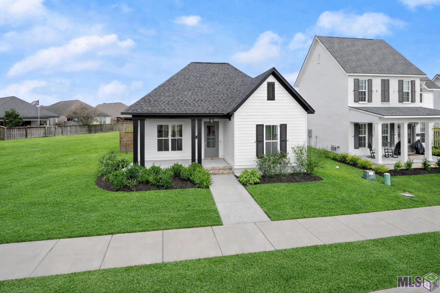 2724 Shoreside Avenue Baton Rouge, LA 70810 - Photo 2 of 28 Gallery Image 2