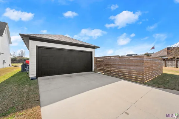 $419,000 | 2724 Shoreside Avenue, Baton Rouge, LA 70810