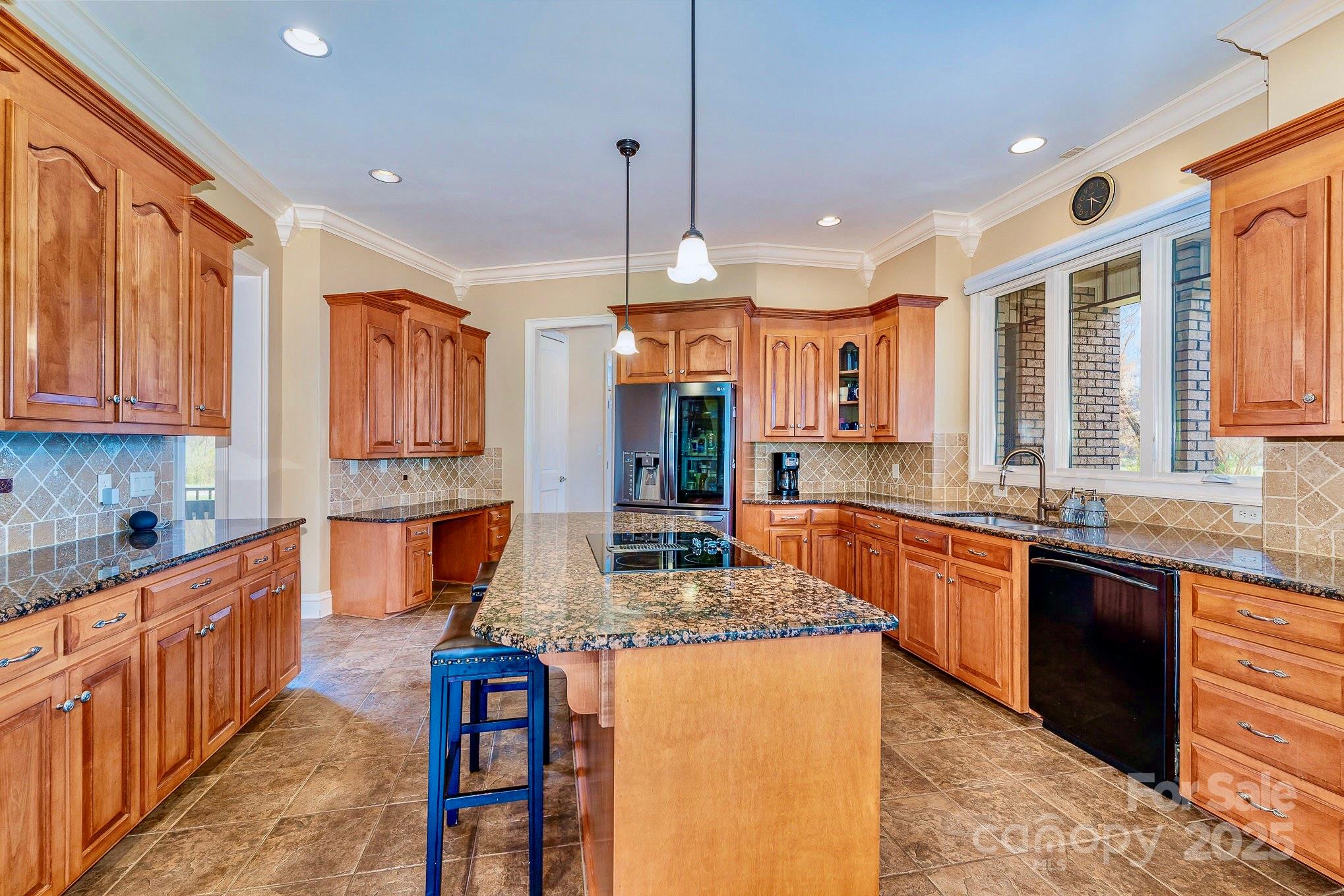 520 Riviera Drive Salisbury, NC 28144 - Photo 10 of 34 a large kitchen with granite countertop lots of counter top space