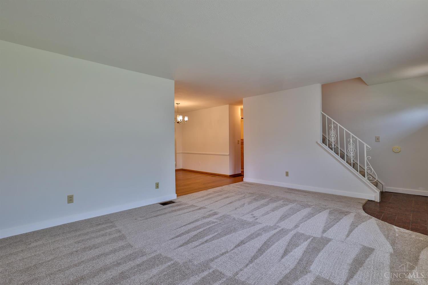 1 Hadley Road Cincinnati, OH 45218 - Photo 8 of 50 Gallery Image 8