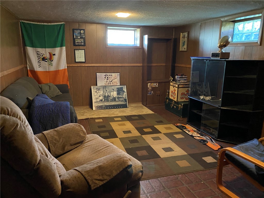 144 Hamden Circle Parma, NY 14468 - Photo 15 of 19