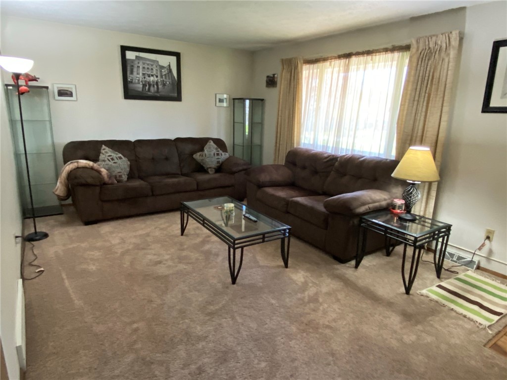 144 Hamden Circle Parma, NY 14468 - Photo 3 of 19