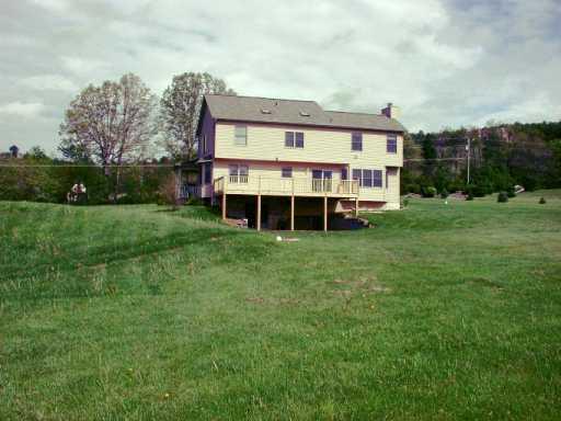 243 Logan Road Valencia, PA 16059 - Photo 6 of 7