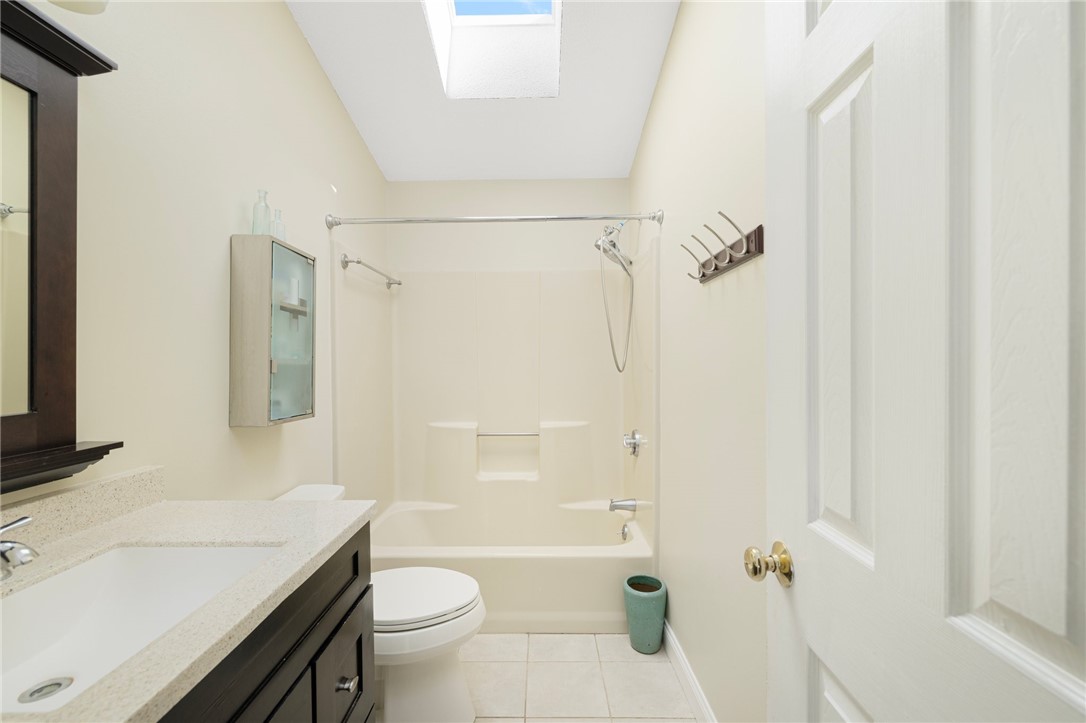 104 Conanicus Road Narragansett, RI 02882 - Photo 12 of 26