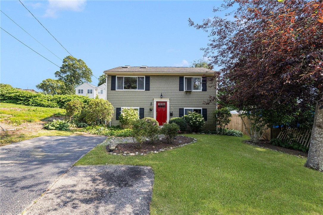 104 Conanicus Road Narragansett, RI 02882 - Photo 23 of 26