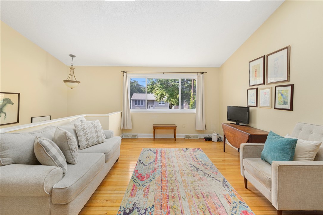 104 Conanicus Road Narragansett, RI 02882 - Photo 3 of 26