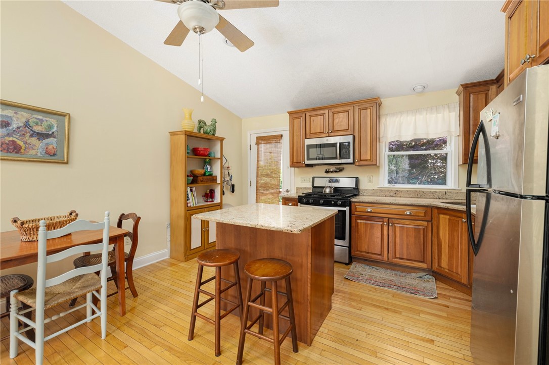 104 Conanicus Road Narragansett, RI 02882 - Photo 8 of 26