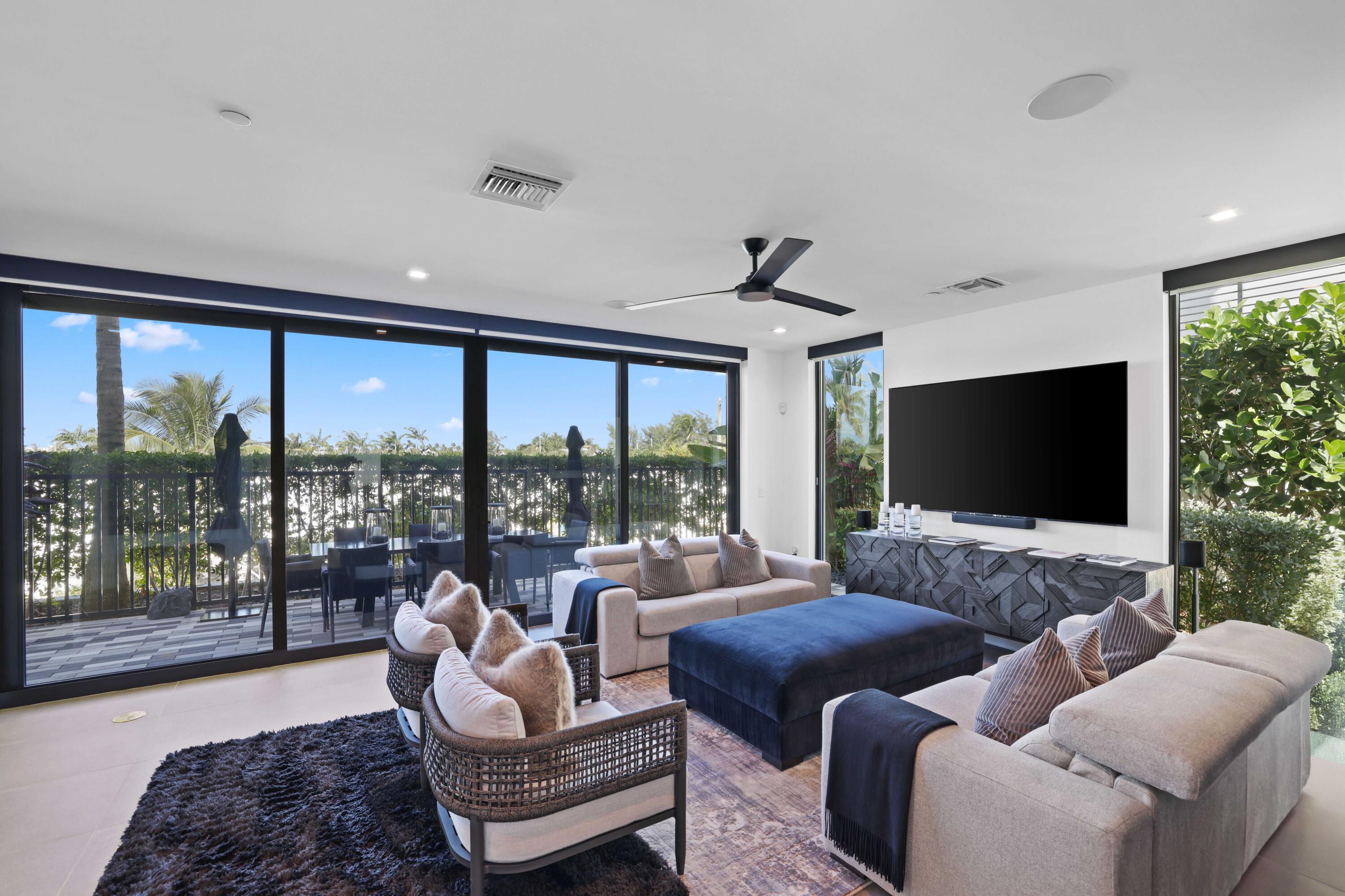 11501 Old Ocean Boulevard Ocean Ridge, FL 33435 - Photo 9 of 63 First Floor Living Room/Bedroom