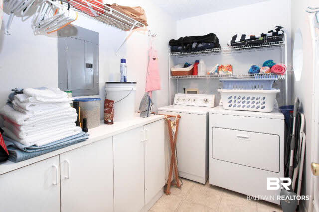 513 Orchard Lane Foley, AL 36535 - Photo 24 of 28 Laundry Room