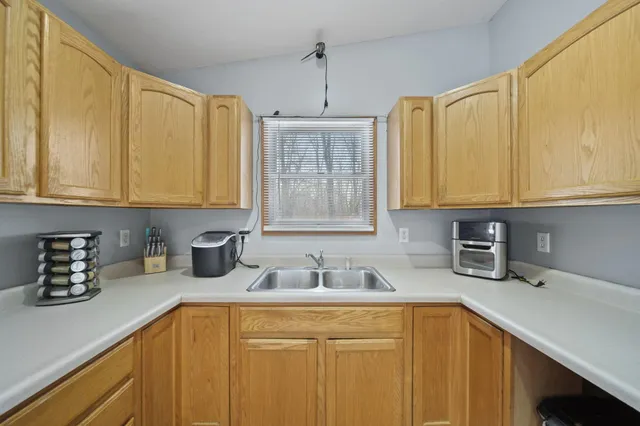 $279,900 | 11494 Tamarack Drive, Onsted, MI 49265