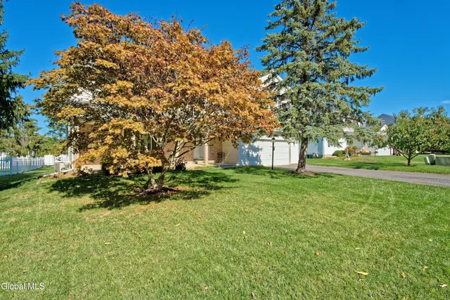 $3,100 | 5 Shamrock Circle, Colonie, NY 12110