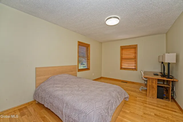 $3,100 | 5 Shamrock Circle, Colonie, NY 12110