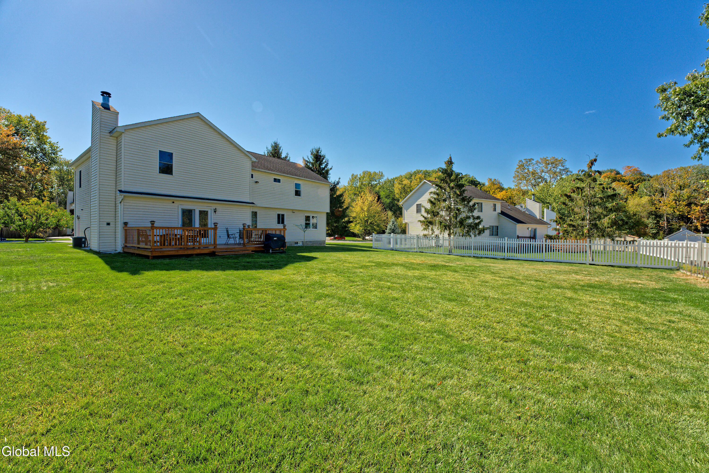 5 Shamrock Circle Latham, NY 12110 - Photo 53 of 60 053-Yard 4