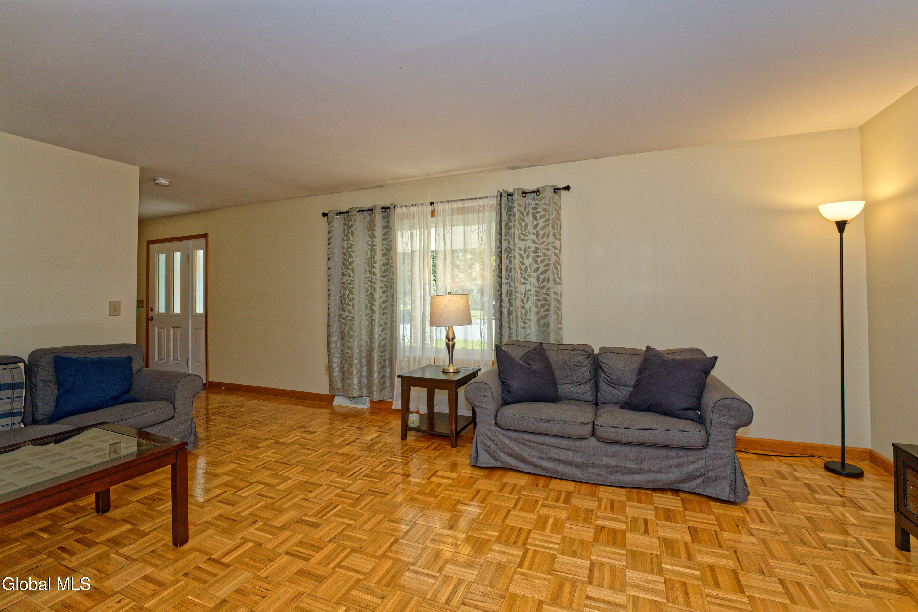 5 Shamrock Circle Latham, NY 12110 - Photo 7 of 60 007-2 Livingroom 1