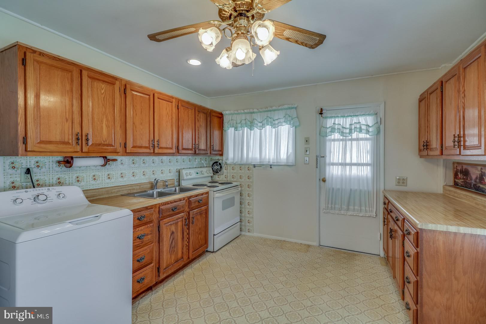 6 Keller Road Newark, DE 19713 - Photo 8 of 31 Gallery Image 8