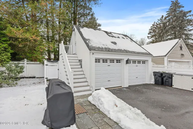 $1,989,000 | 29 Sound Beach Avenue, Old Greenwich, CT 06870