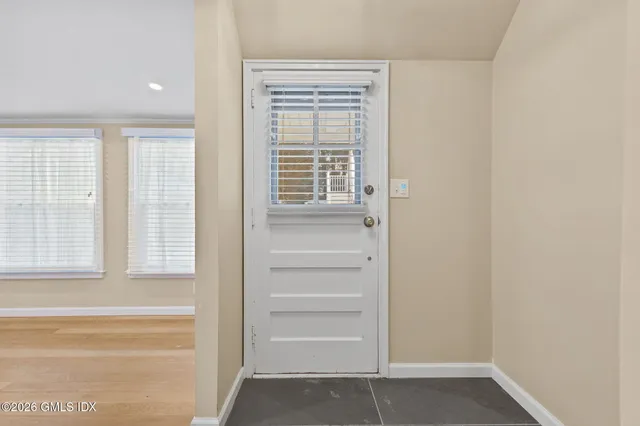 $1,989,000 | 29 Sound Beach Avenue, Old Greenwich, CT 06870