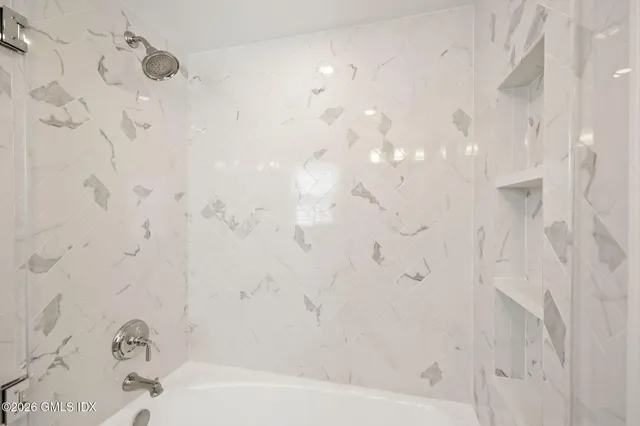 $1,989,000 | 29 Sound Beach Avenue, Old Greenwich, CT 06870