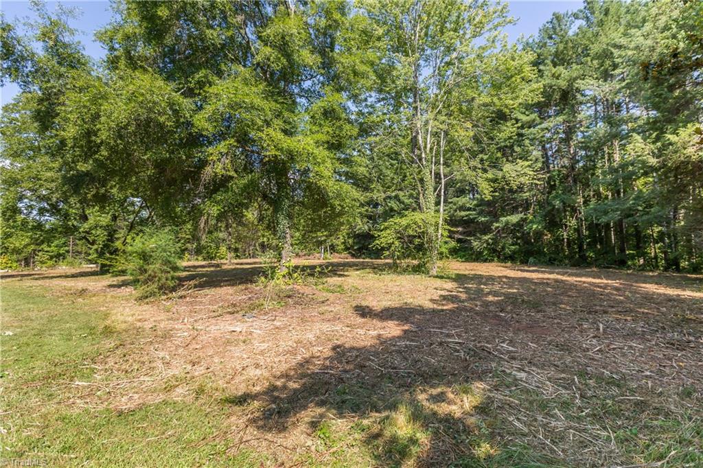 4749 Seward Road Pfafftown, NC 27040 - Photo 37 of 39 Gallery Image 37