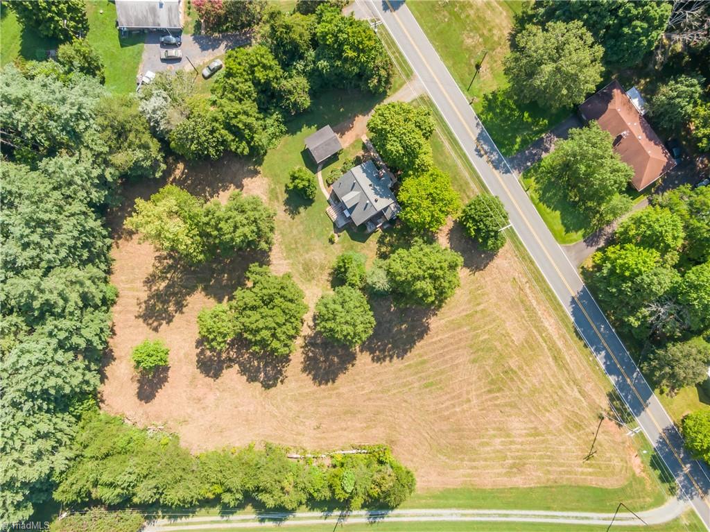 4749 Seward Road Pfafftown, NC 27040 - Photo 7 of 39 Gallery Image 7