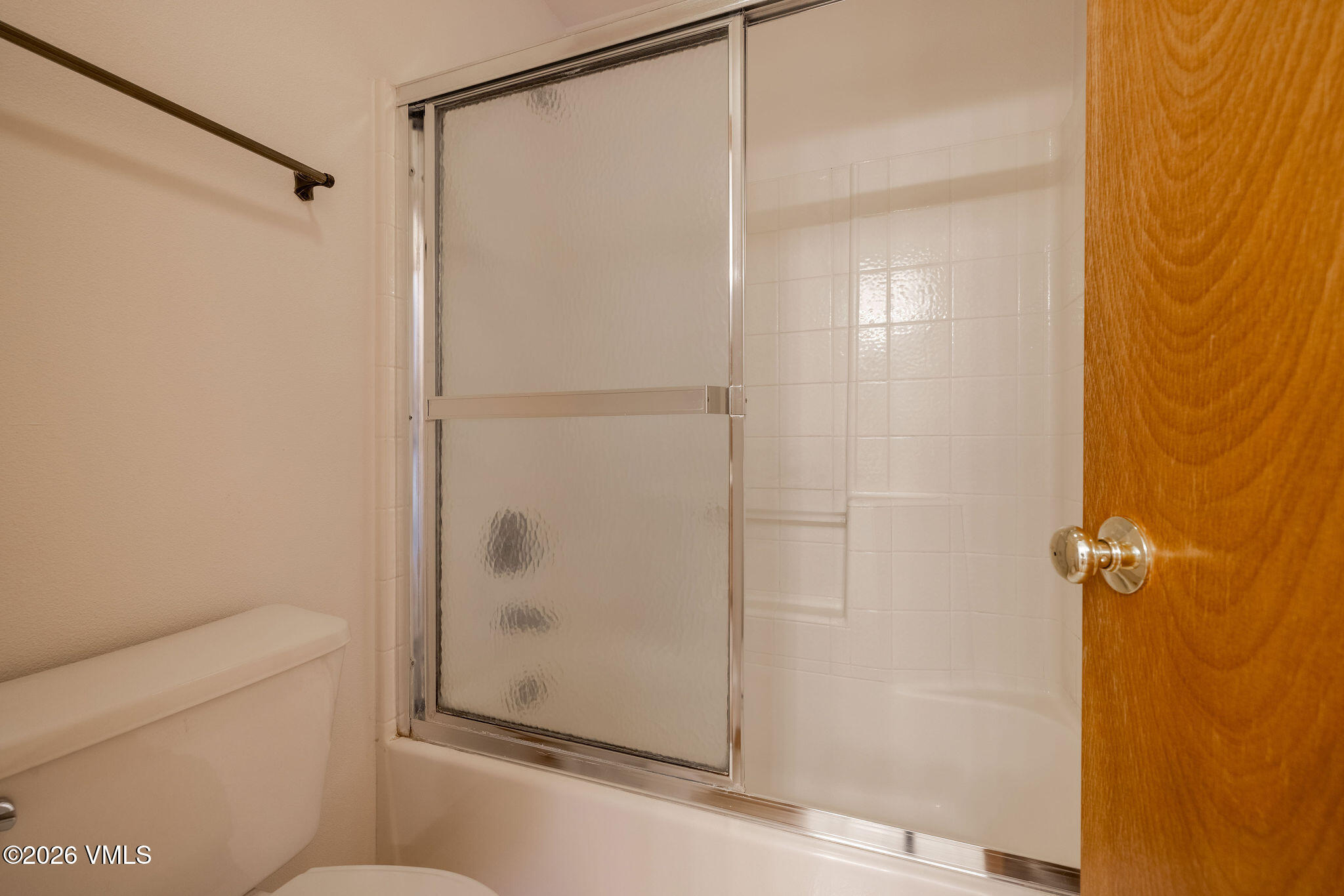 274 Beard Creek Road, Unit H4 Edwards, CO 81632 - Photo 33 of 41 2605_morningstar_th_4H_interior_bath02_b