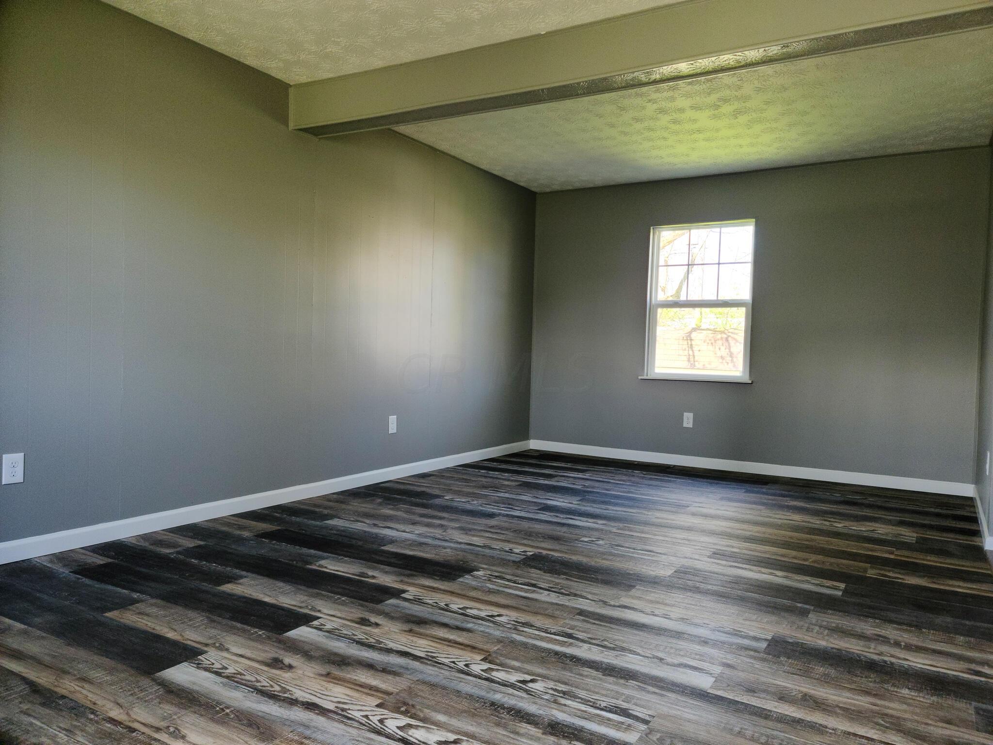 3367 Everson Road East Columbus, OH 43232 - Photo 4 of 10 20220414_105813