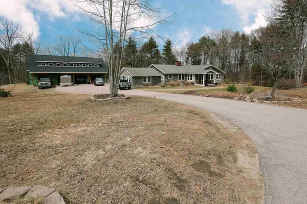 $725,000 | 1 Bona Vista Drive, Bow, NH 03304