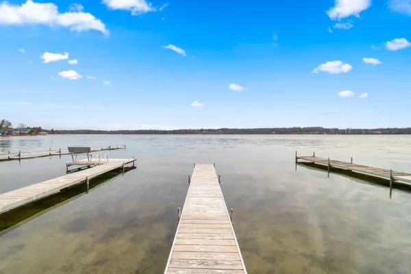 $429,900 | 2038 Ash Te Wette Beach Drive, Hillsdale, MI 49242