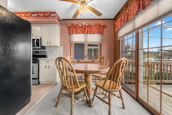 $429,900 | 2038 Ash Te Wette Beach Drive, Hillsdale, MI 49242